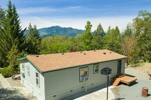 5121 Cloverlawn Dr, Grants Pass, OR 97527 - Photo 26