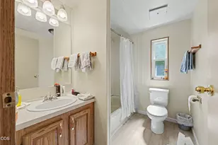 5121 Cloverlawn Dr, Grants Pass, OR 97527 - Photo 22