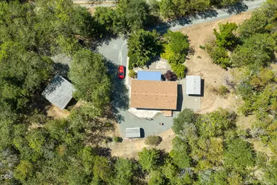 5121 Cloverlawn Drive, Grants Pass, OR 97527 - Photo 2