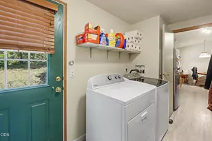 5121 Cloverlawn Dr, Grants Pass, OR 97527 - Photo 16