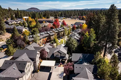 1929 NW Monterey Pines Drive #UNIT 5, Bend, OR 97703 - Photo 2