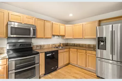 1929 NW Monterey Pines Drive #UNIT 5, Bend, OR 97703 - Photo 6