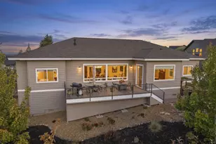 257 Highland Meadow Loop, Redmond, OR 97756 - Photo 2