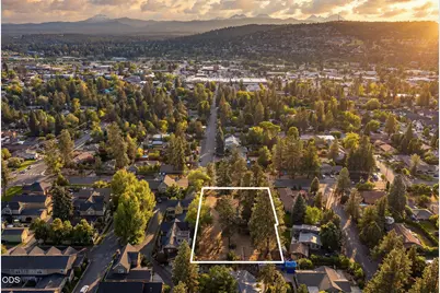 1920 NE 8th Street, Bend, OR 97701 - Photo 2