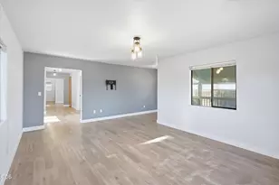 1908 Cunningham Ave, Medford, OR 97501 - Photo 22