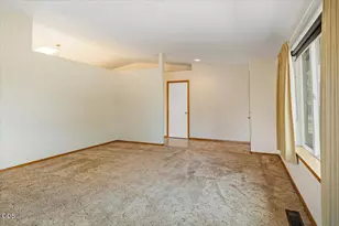 6565 NW Homestead Way, Redmond, OR 97756 - Photo 12