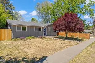 2639 NE Harvey Ln, Bend, OR 97701 - Photo 2