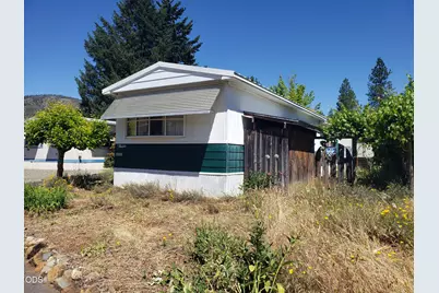 222 Ollis Road #Unit 25, Cave Junction, OR 97523 - Photo 4