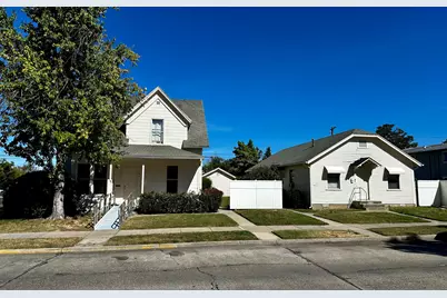 325 W 4th Street, Medford, OR 97501 - Photo 1