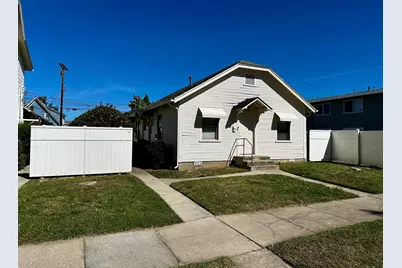 325 W 4th Street, Medford, OR 97501 - Photo 6