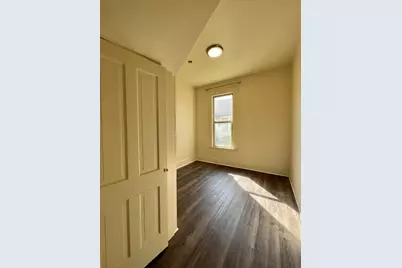 325 W 4th Street, Medford, OR 97501 - Photo 14