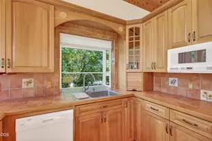 307 Hillcrest St, Ashland, OR 97520 - Photo 8