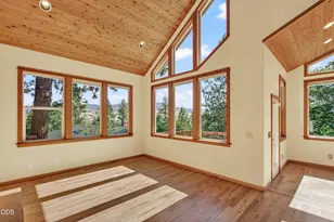 307 Hillcrest St, Ashland, OR 97520 - Photo 4