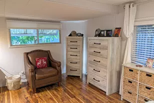 1055 N 5th St, Jacksonville, OR 97530 - Photo 10