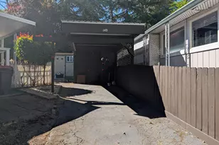 1055 N 5th St, Jacksonville, OR 97530 - Photo 18