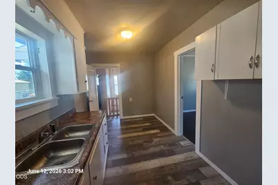 1008 Owens Street, Klamath Falls, OR 97601 - Photo 6