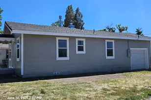 1008 Owens St, Klamath Falls, OR 97601 - Photo 2