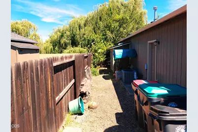 3272 Nellie Ettinger Lane, Medford, OR 97504 - Photo 12