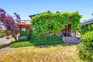326 N Main St, Ashland, OR 97520 - Photo 50