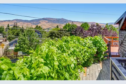 326 N Main Street, Ashland, OR 97520 - Photo 20