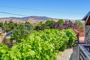 326 N Main St, Ashland, OR 97520 - Photo 20