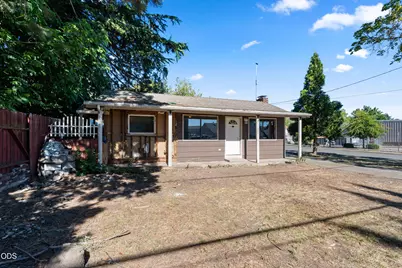 1004 S Grape Street, Medford, OR 97501 - Photo 1