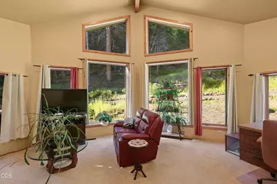 24041 Highway 140, Eagle Point, OR 97524 - Photo 16