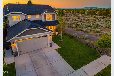 21314 SE Daylily Avenue, Bend, OR 97702 - Photo 2