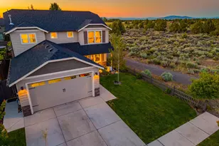 21314 SE Daylily Ave, Bend, OR 97702 - Photo 2