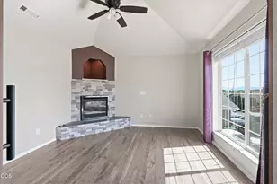 1056 Highlands Dr, Eagle Point, OR 97524 - Photo 4