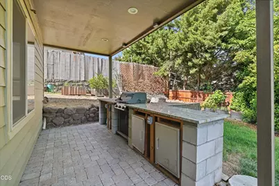 1056 Highlands Drive, Eagle Point, OR 97524 - Photo 38