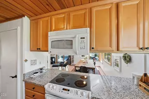 71105 Meadow Grass Cir, Black Butte Ranch, OR 97759 - Photo 32