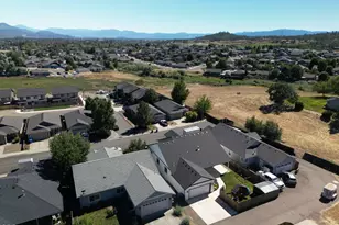 990 Win Way, Eagle Point, OR 97524 - Photo 32