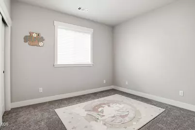 990 Win Way, Eagle Point, OR 97524 - Photo 14
