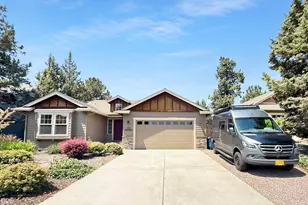2021 SW 41st St, Redmond, OR 97756 - Photo 1