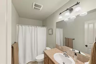 2021 SW 41st St, Redmond, OR 97756 - Photo 16