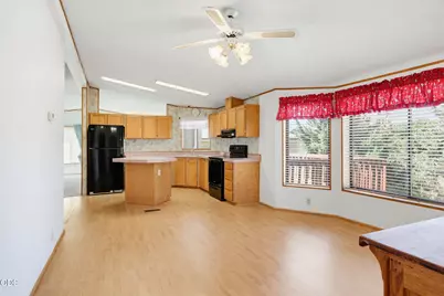 714 Mindy Sue, Medford, OR 97501 - Photo 22