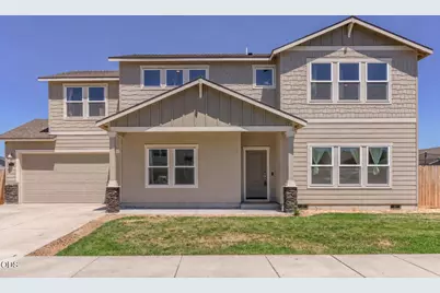 300 NW Double Eagle Avenue, Madras, OR 97741 - Photo 1