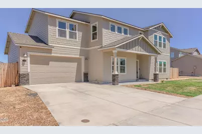 300 NW Double Eagle Avenue, Madras, OR 97741 - Photo 2