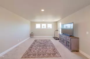 300 NW Double Eagle Ave, Madras, OR 97741 - Photo 22