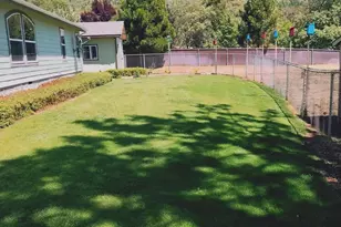 423 E Glenwood St, Grants Pass, OR 97527 - Photo 60