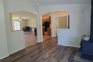 423 E Glenwood St, Grants Pass, OR 97527 - Photo 32