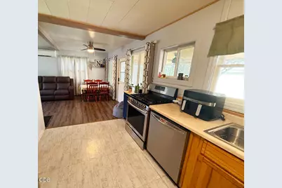 1029 S Holly Street, Medford, OR 97501 - Photo 8