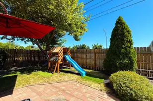1029 S Holly St, Medford, OR 97501 - Photo 32