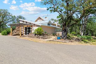 1800 S Obenchain Rd, Eagle Point, OR 97524 - Photo 14
