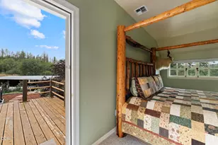 1800 S Obenchain Rd, Eagle Point, OR 97524 - Photo 48