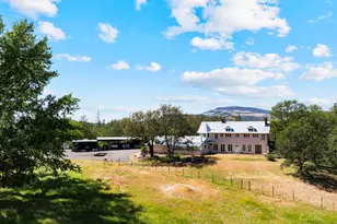 1800 S Obenchain Rd, Eagle Point, OR 97524 - Photo 1