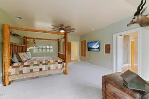 1800 S Obenchain Rd, Eagle Point, OR 97524 - Photo 50