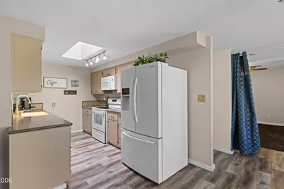 619 Kings Court, Central Point, OR 97502 - Photo 8