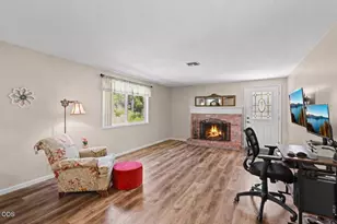 619 Kings Ct, Central Point, OR 97502 - Photo 4